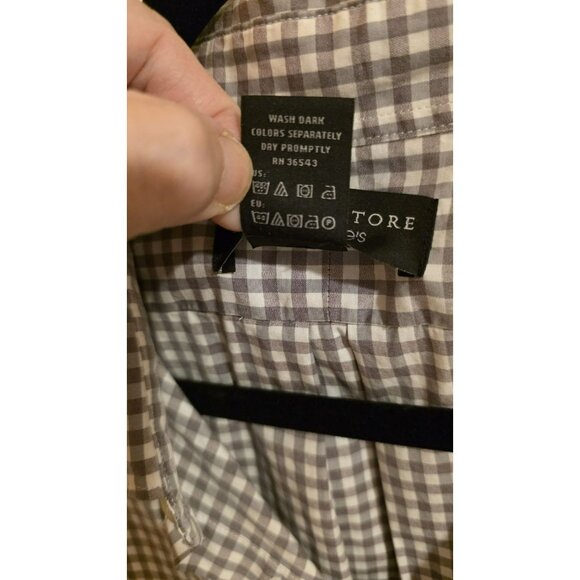BLOOMINGDALES Button Down Shirt XL The Mens Store Gingham NWT Preppy Office - Picture 4 of 8